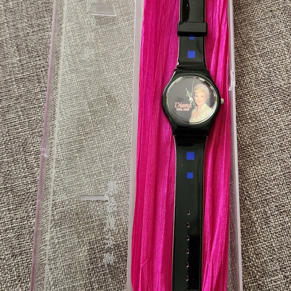Commerative Princess Diana Watch 1997 Hong Kong Rare! - Picture 4 of 6